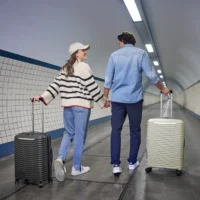 samsonite upscape 68 maleta mediana 143109-0479 cloud white 1