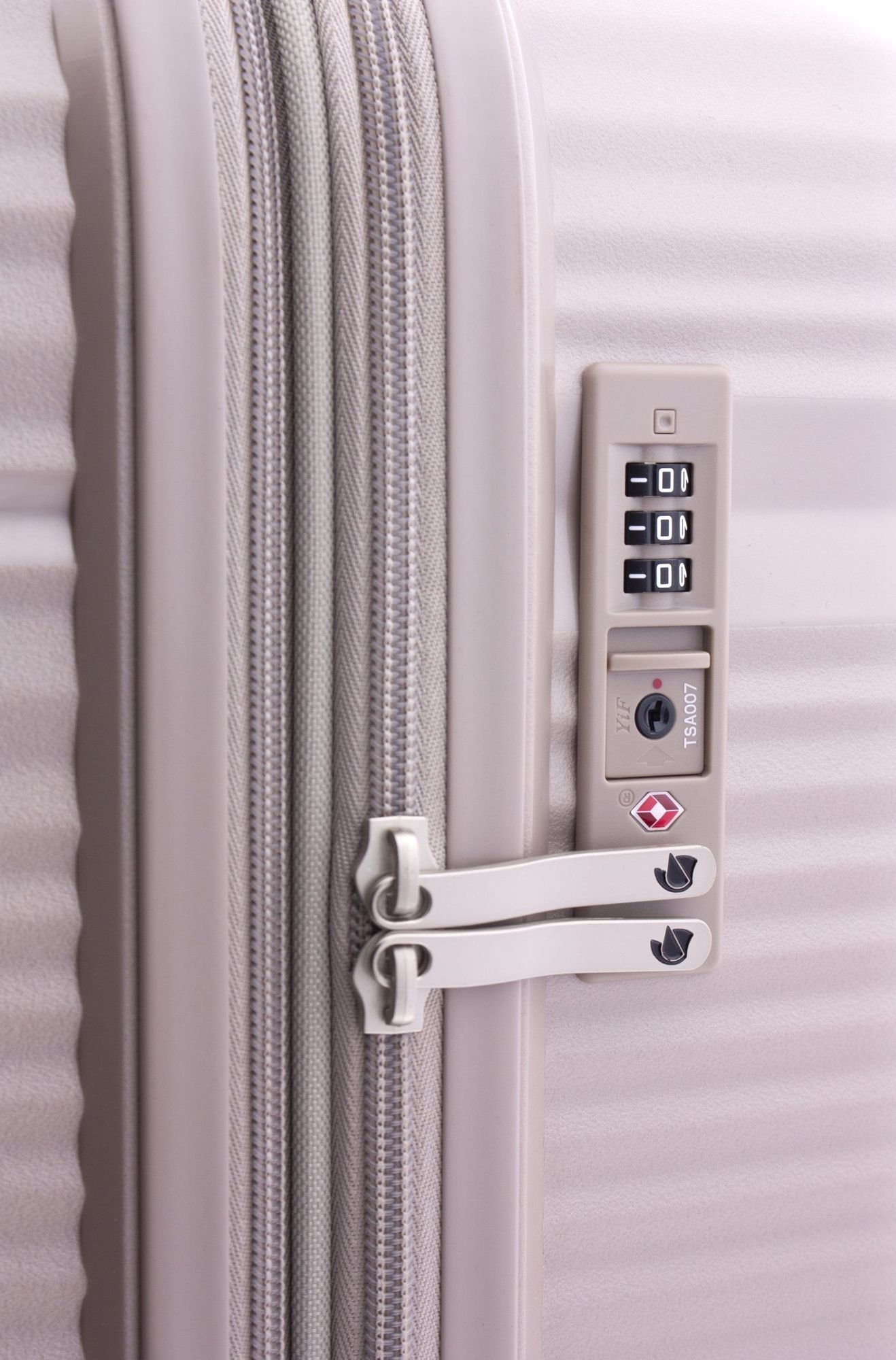 081201_cerradura-scaled-1