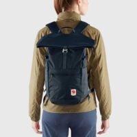 Mochila Fjallraven comprar-mochila--high-coast-foldsack-azul-marino-1 resistente y funcional para uso diario