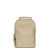 mochilas rains impermeable daypack 132602 16d4e064bed0d8c1a920e0e12fe2e873 thumbnail 2000x2000 80