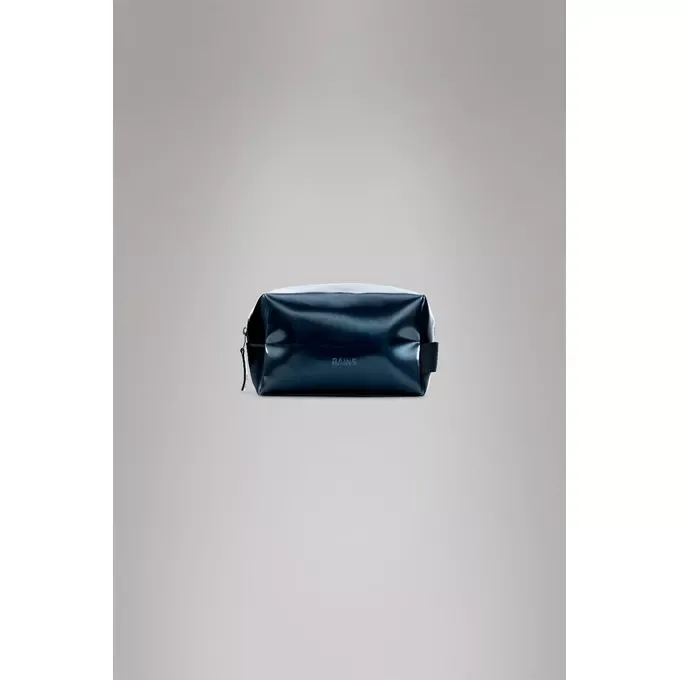 rains_neceser_wash_bag_small_15580_spill_2
