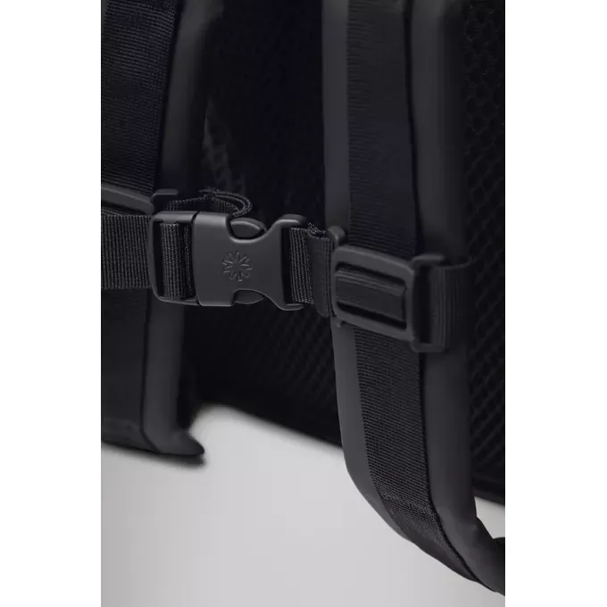 mochilas_rains_rolltop_rucksak_13320_12