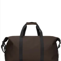 rains-bolsa-de-viaje-impermeable-14200-barcelonaHilo_Weekend_Bag_Large-Weekender-14210-23_Frame-12_35e0fd4b240b47fe80cf168ea9a0a2be.webp