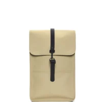 rains_mochila_backpack_barcelona_13000_3_fdd966b68fcdb269149e3ec1af1f103e.webp