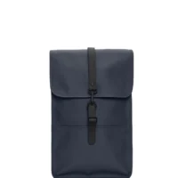 rains_mochila_backpack_barcelona_13000_5_c3594f0f136e80b11d7968f7b502586e.webp